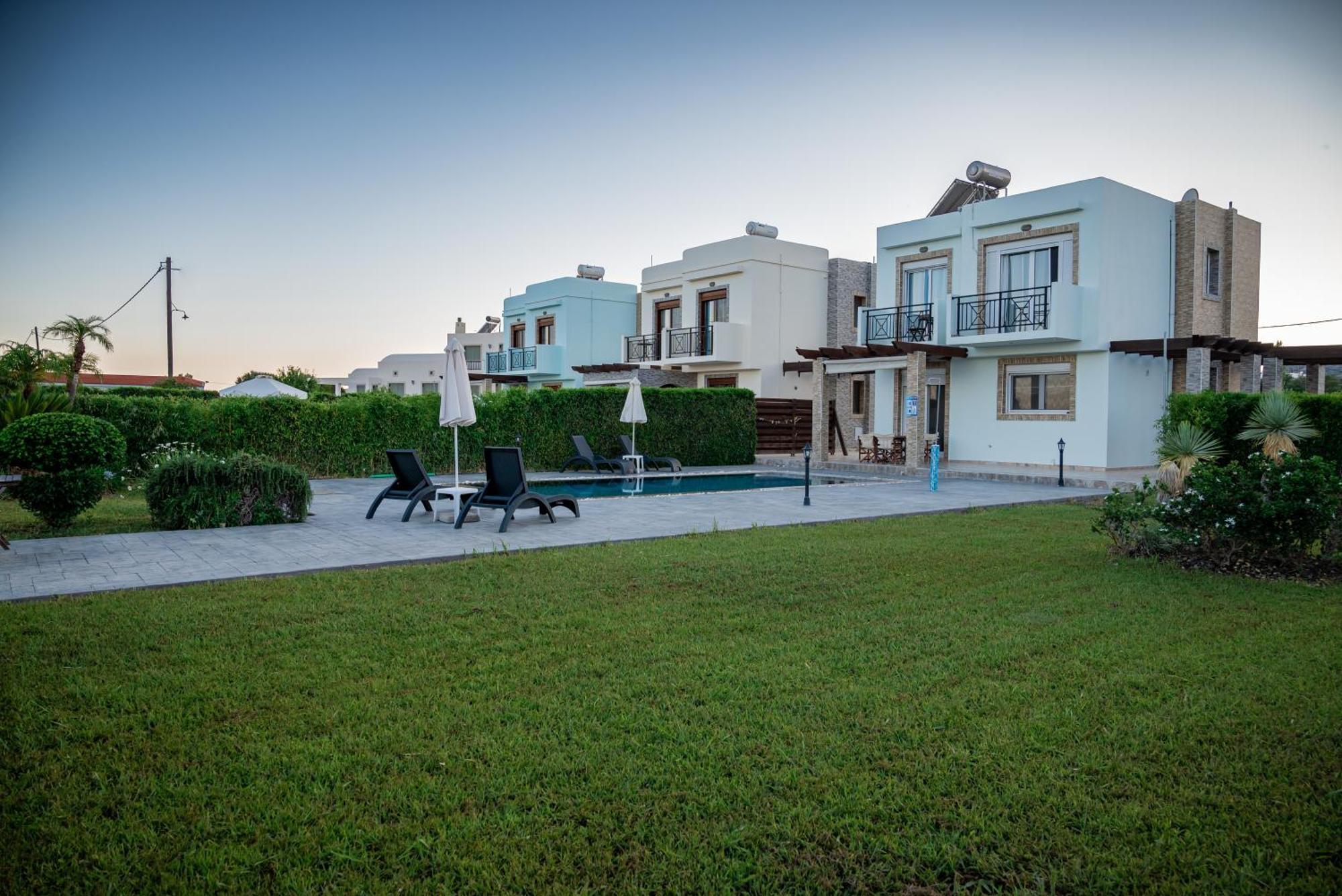 Petra Villa Gennadi